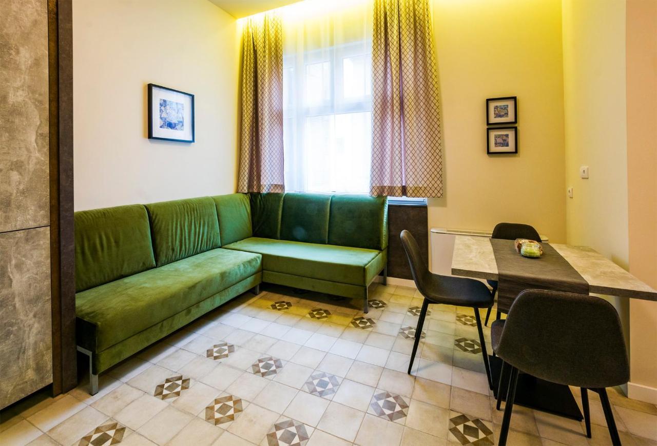 Lux Villa Old Town Belgrad Exteriör bild